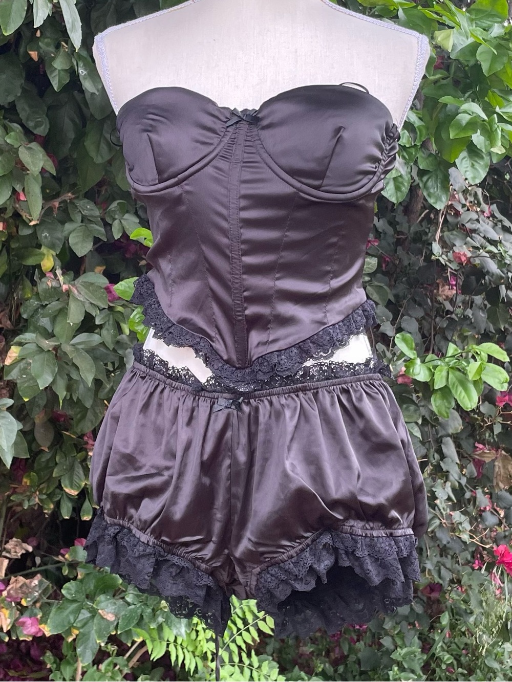 Satin Corset Lace Up Top & Shorts SET Size Large